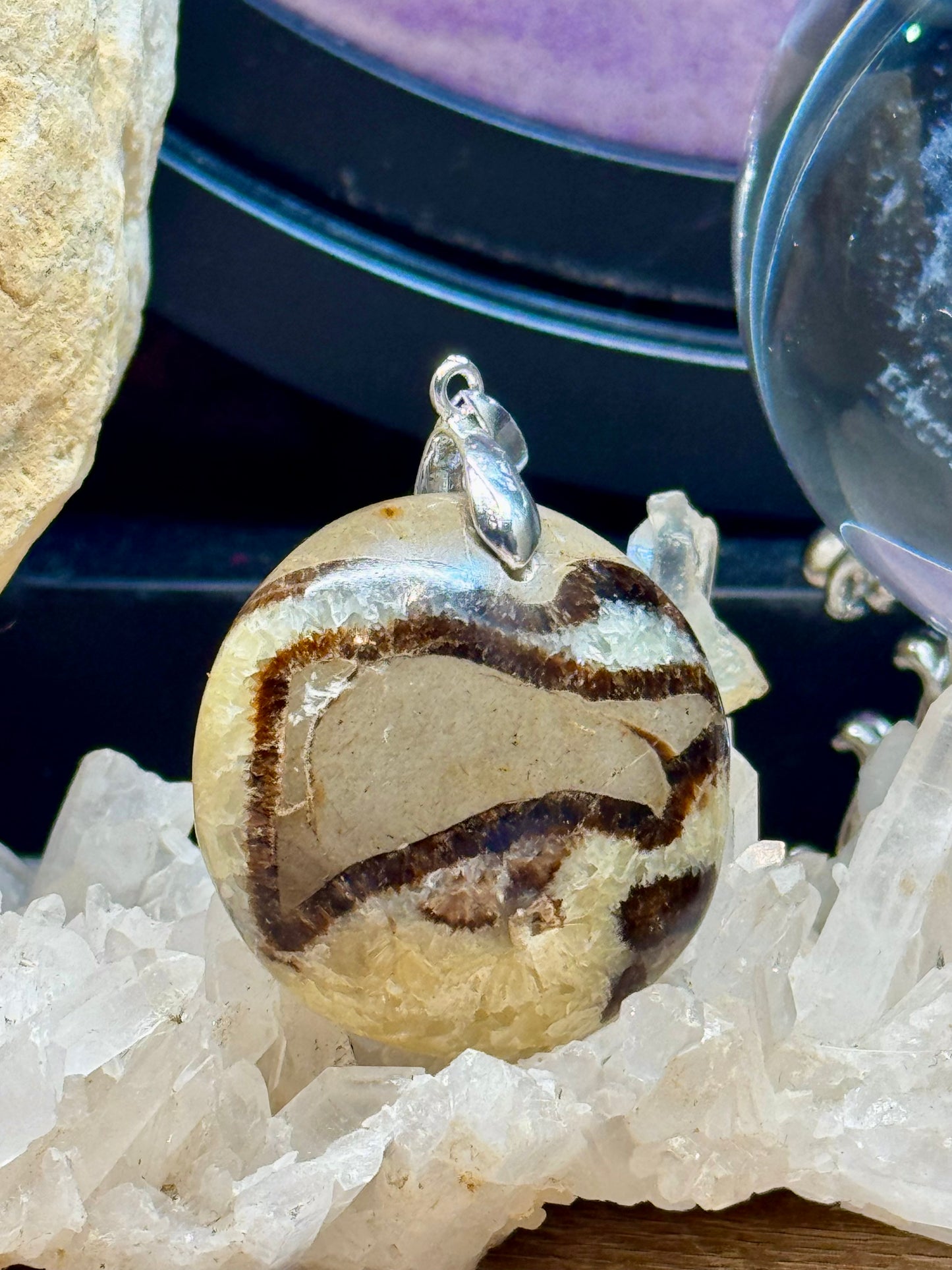 Pendentif de septaria de Madagascar