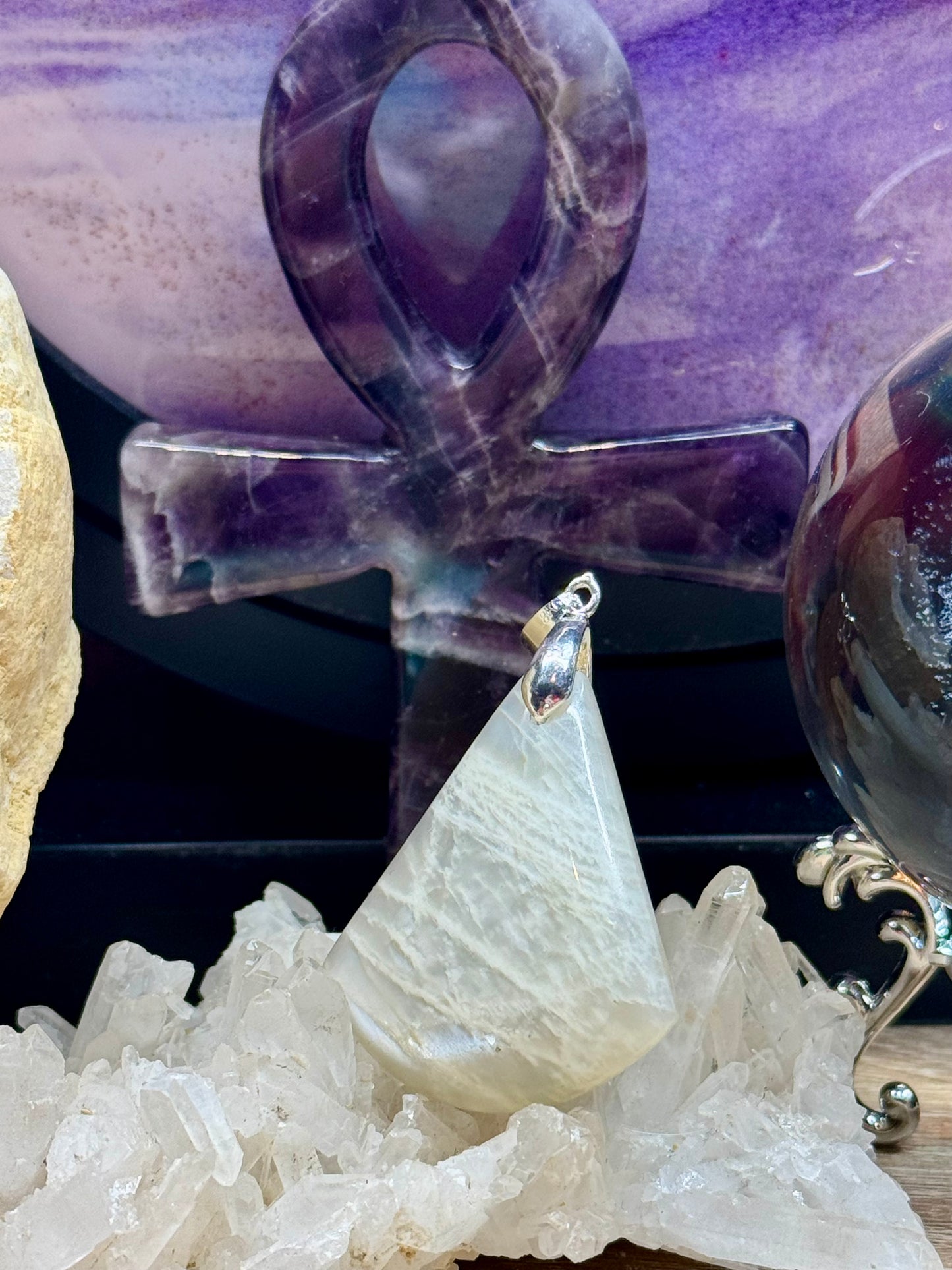 Pendentif de Pierre de Lune nacrée