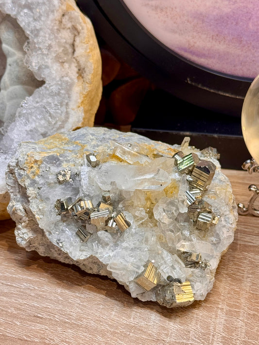 Pyrite sur Quartz