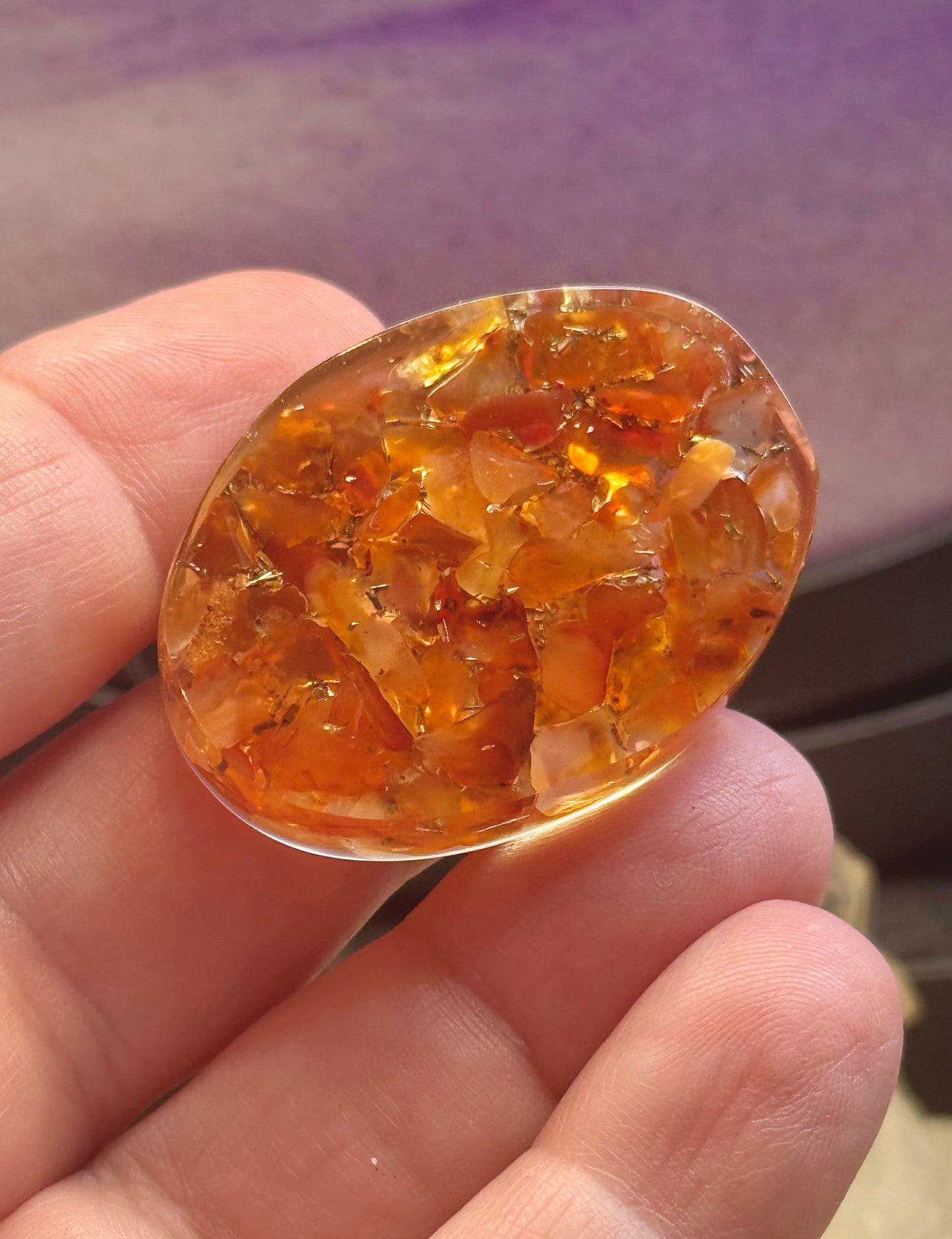 Petit Galet d’Orgonite Cornaline