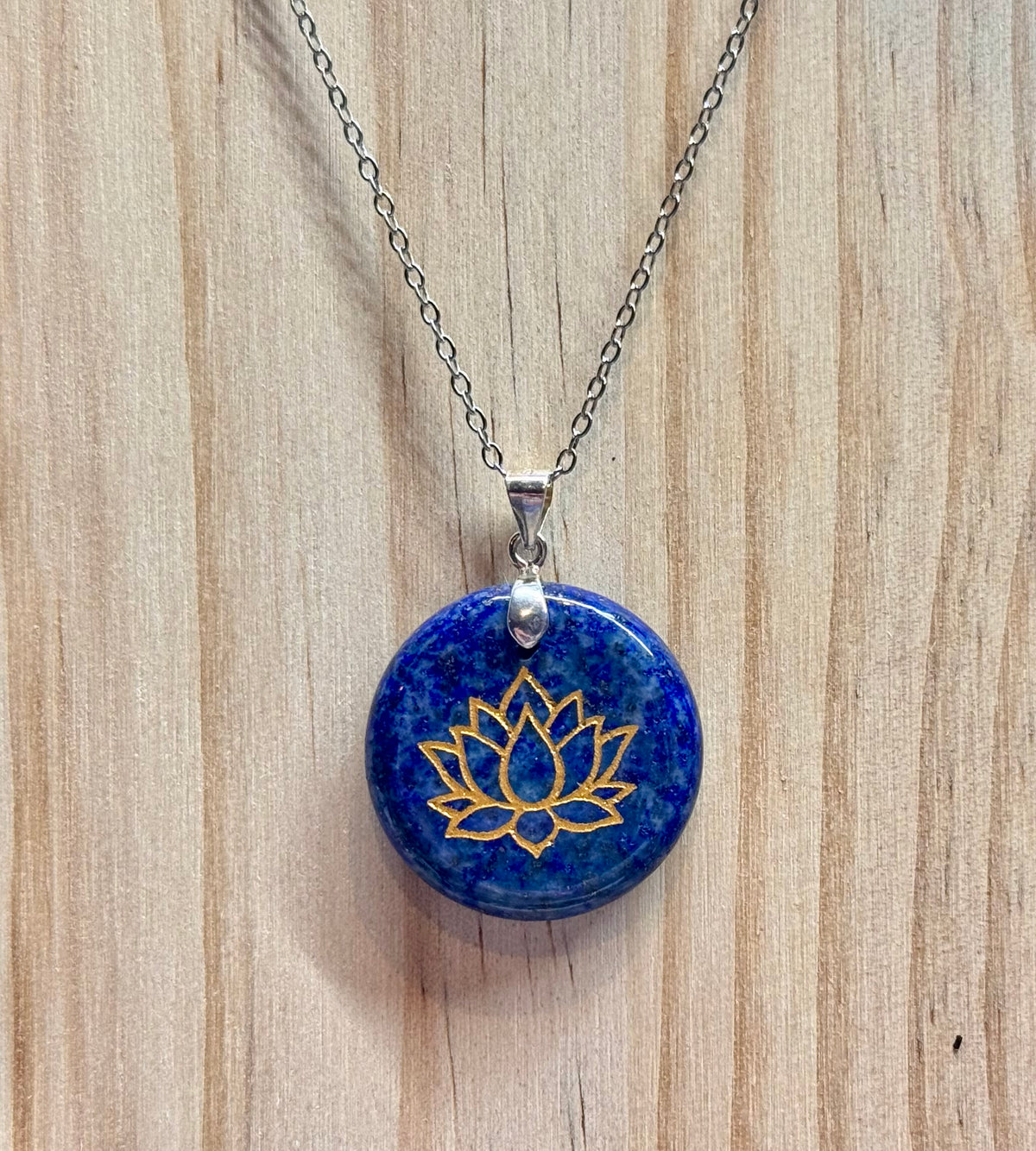 Pendentif de Lapis Lazuli - Fleur de Lotus