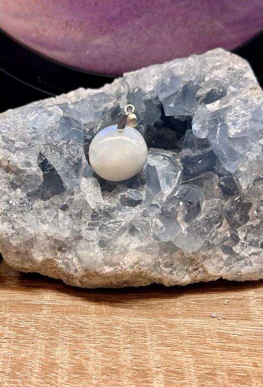 Pendentif de Péristérite rond