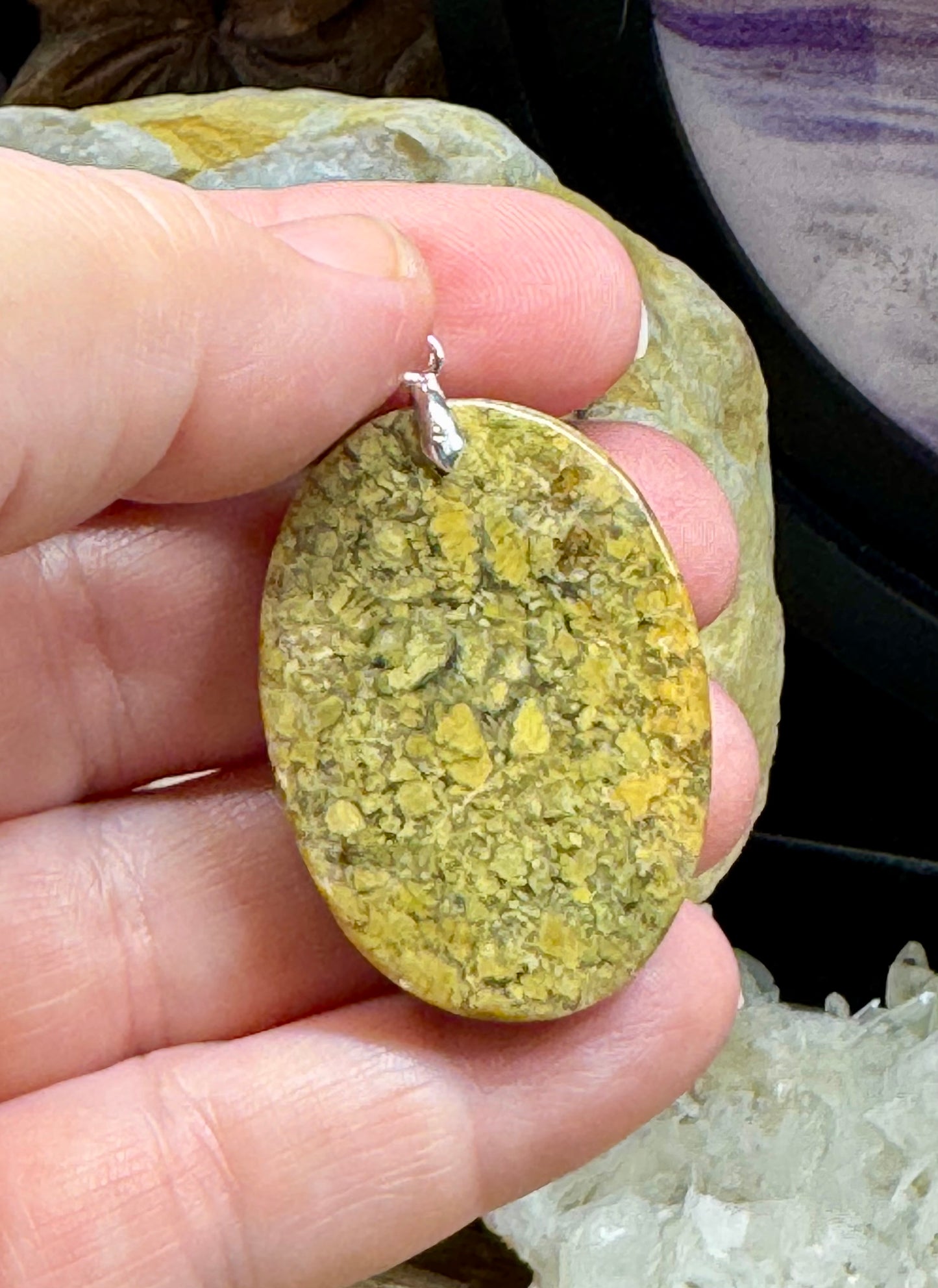 Pendentifs d’Opale Mahafaly