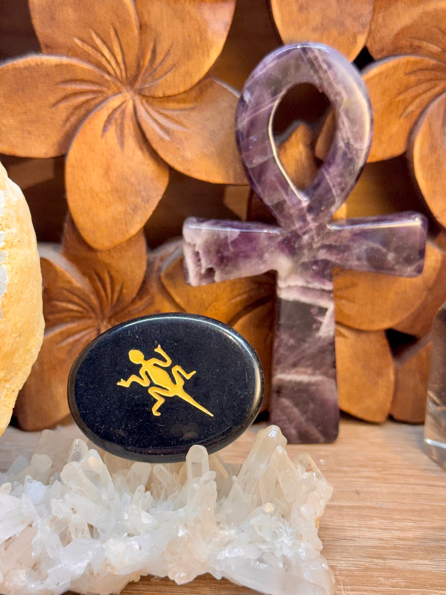 Galets gravés avec animaux