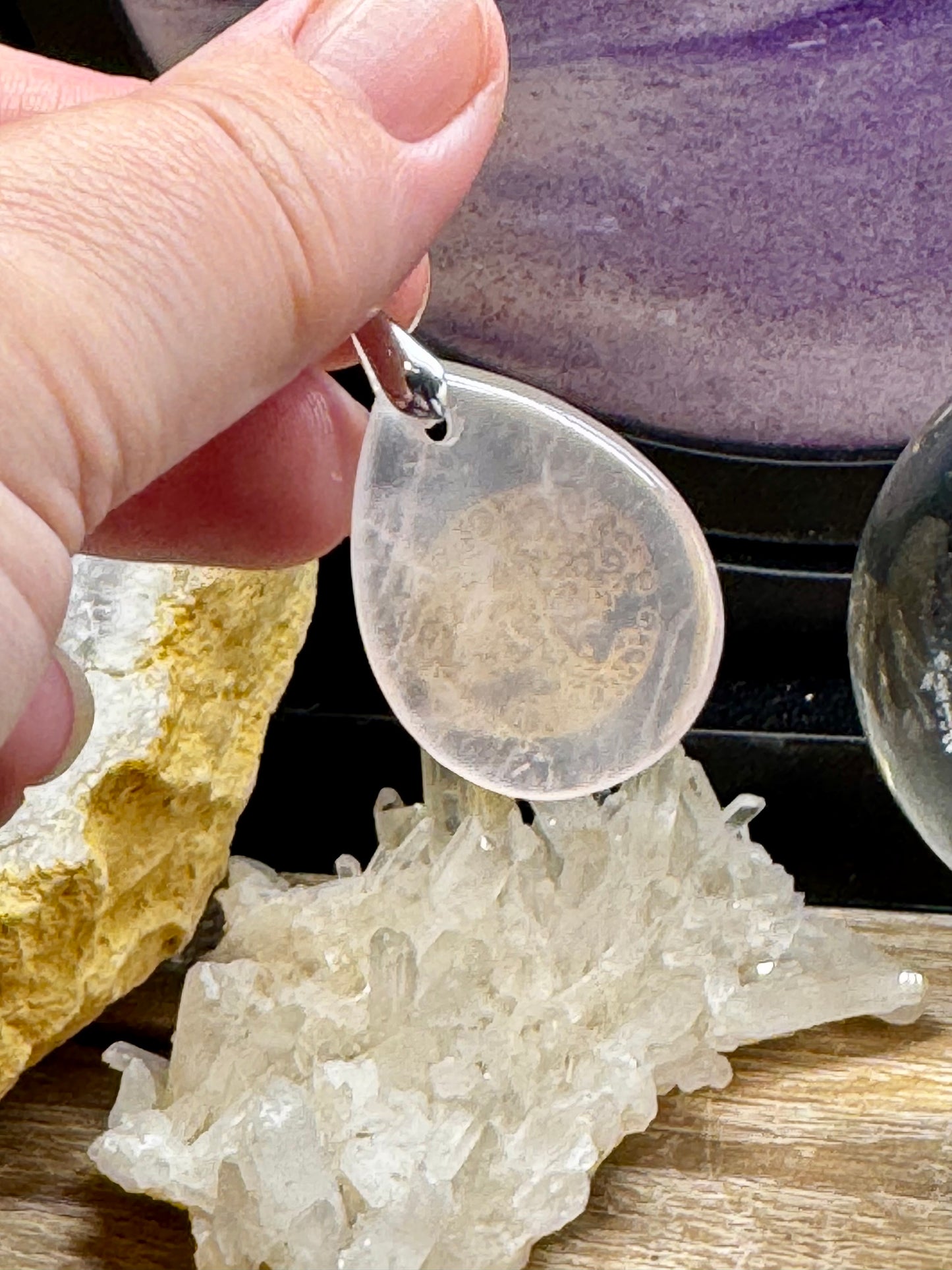 Pendentif goutte Quartz Rose