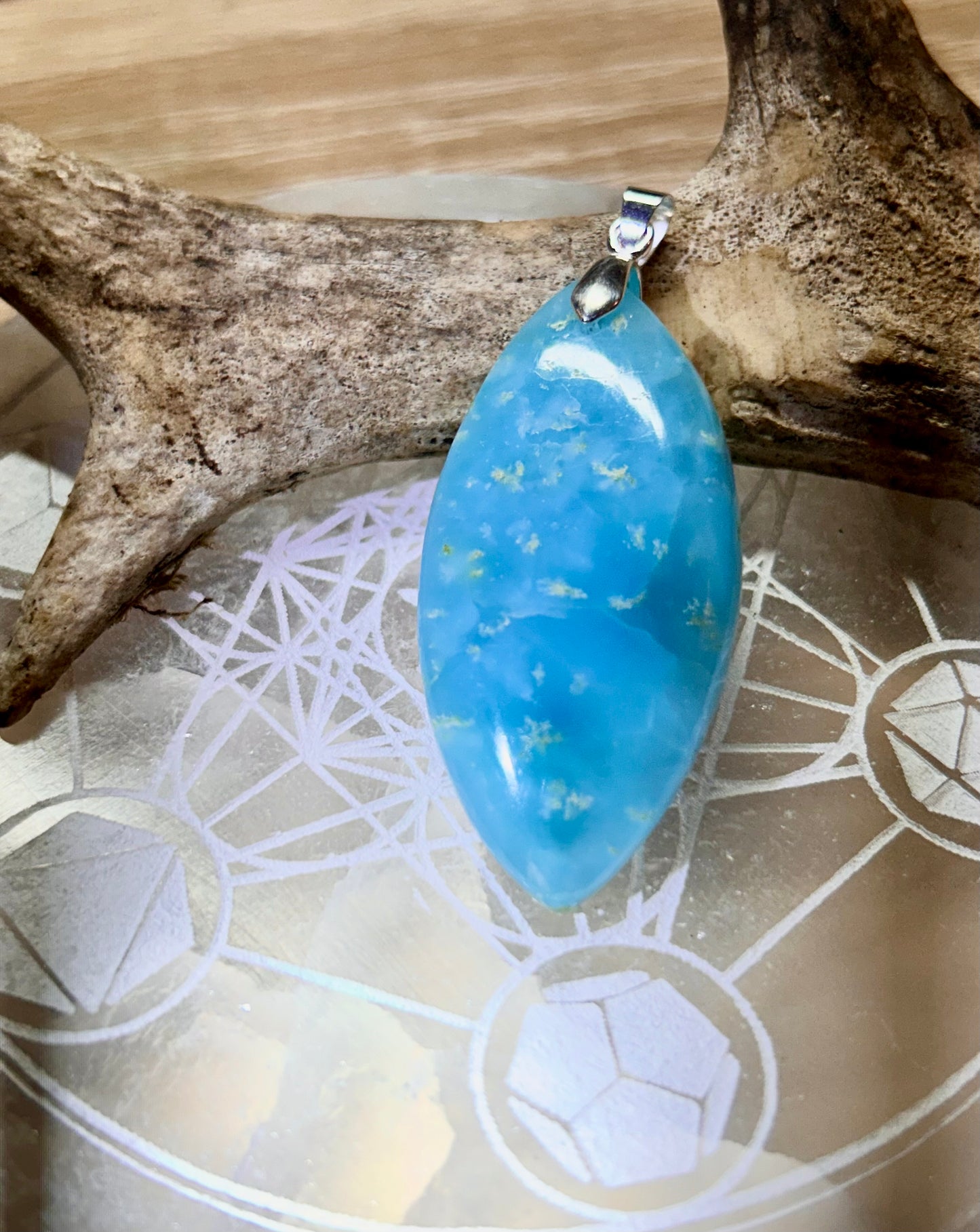 Pendentif d’hémimorphite