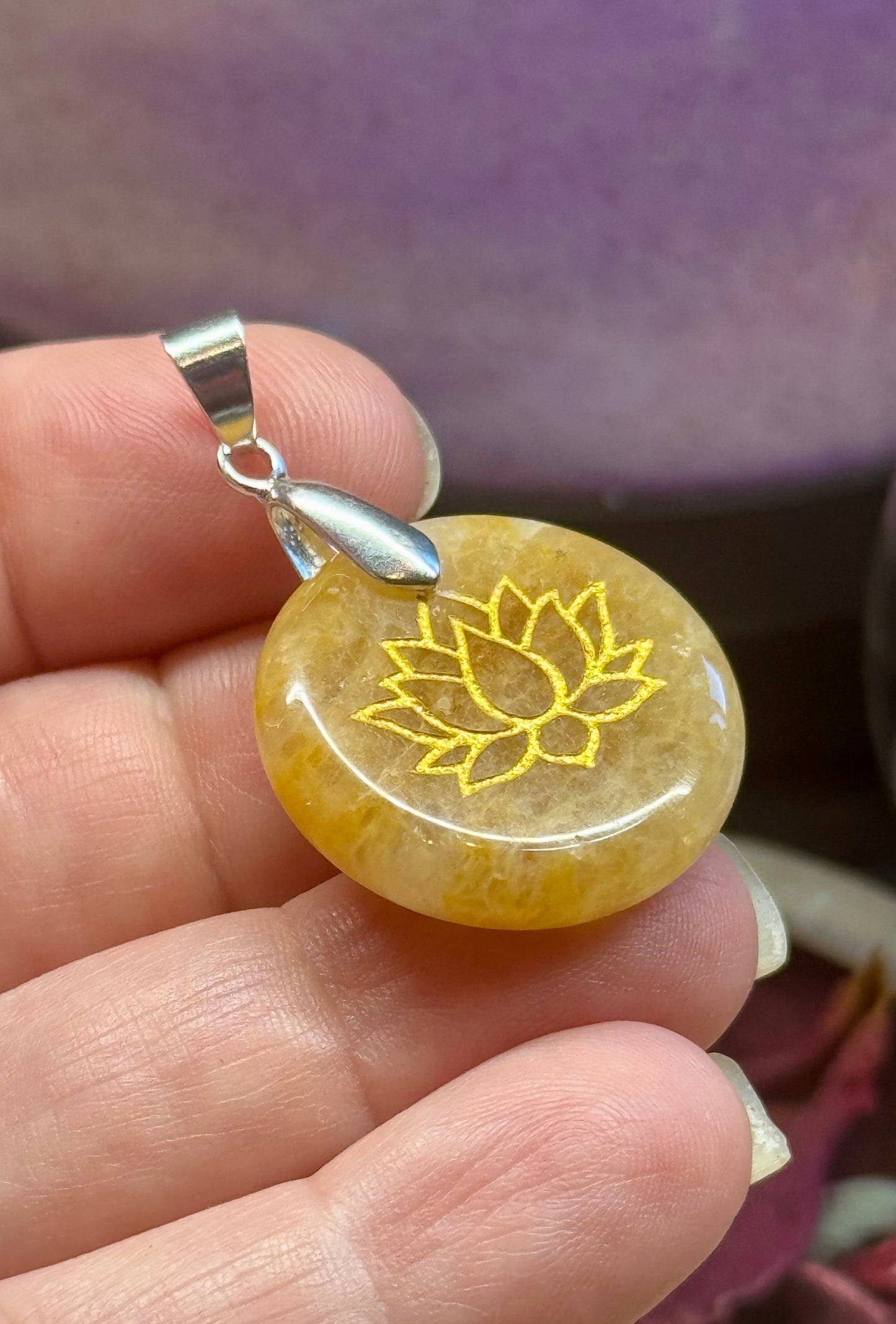Pendentif d’Aventurine jaune lotus 2
