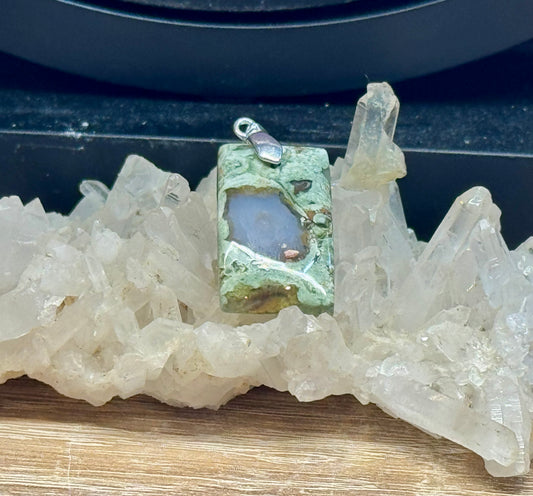 Pendentif en Rhyolite