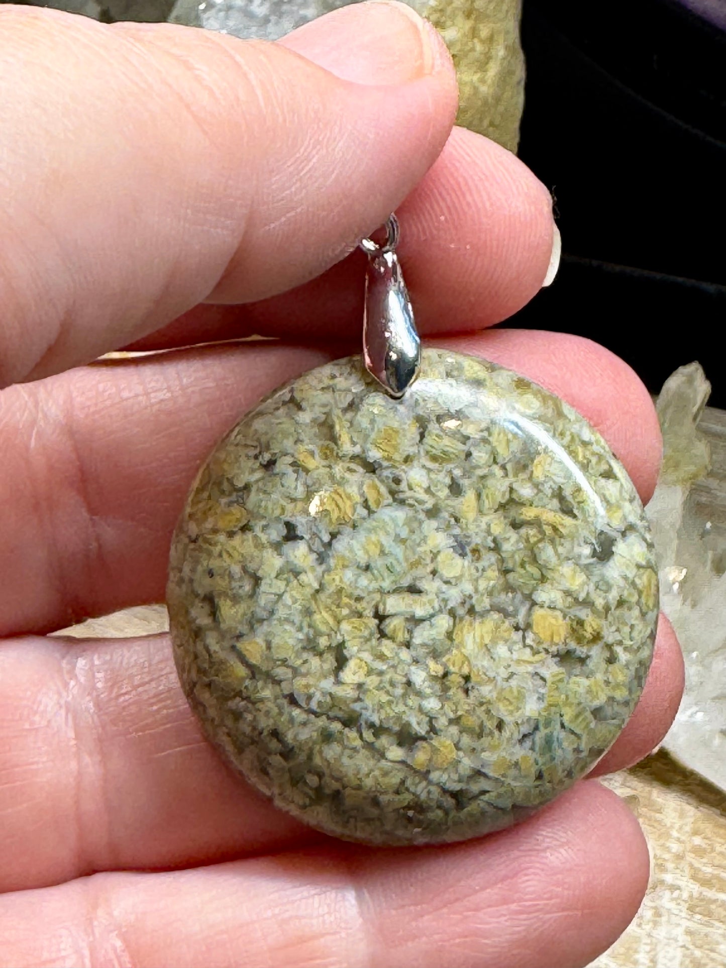 Pendentifs d’Opale Mahafaly