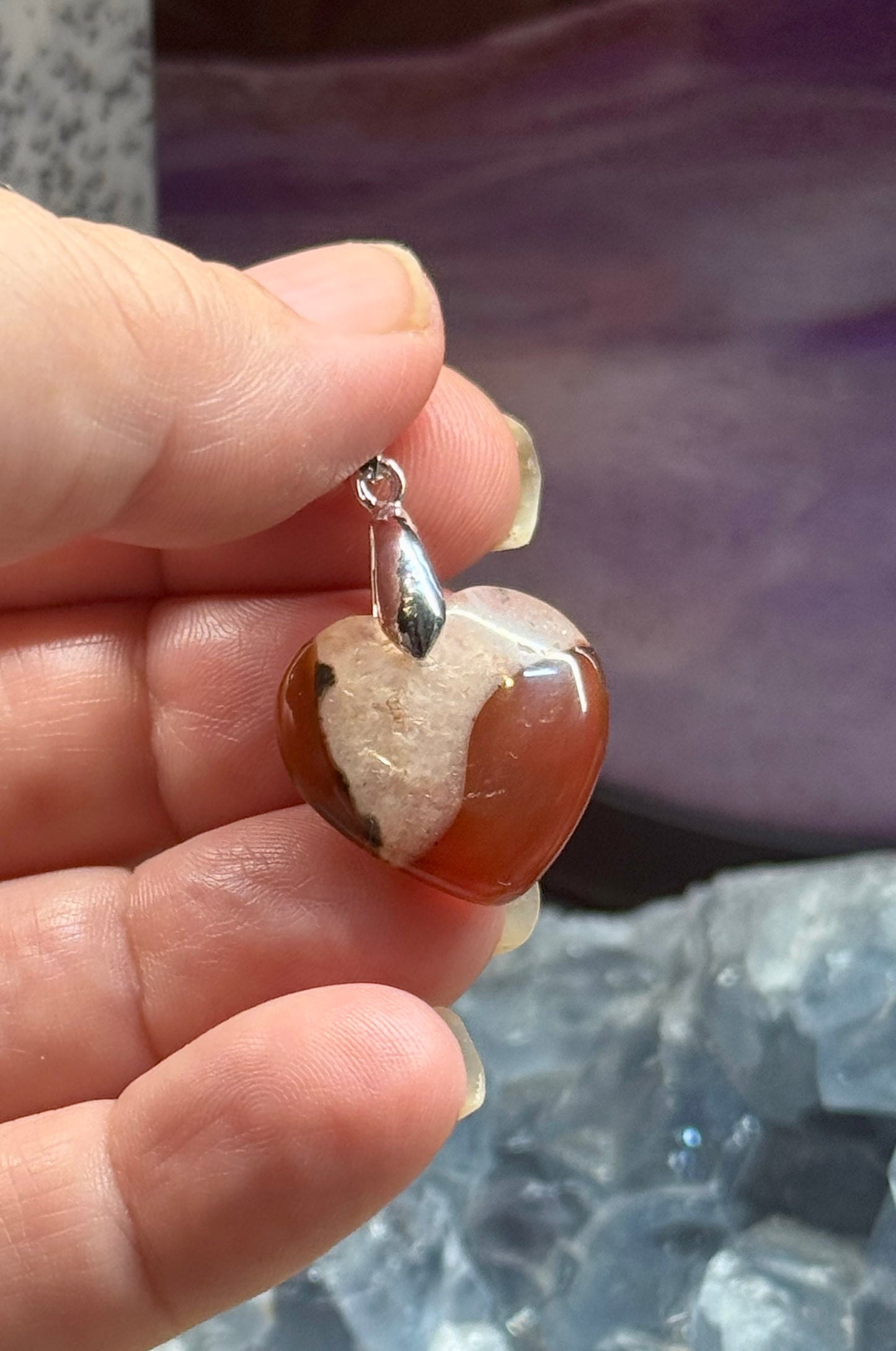 Pendentif cœur en Cornaline