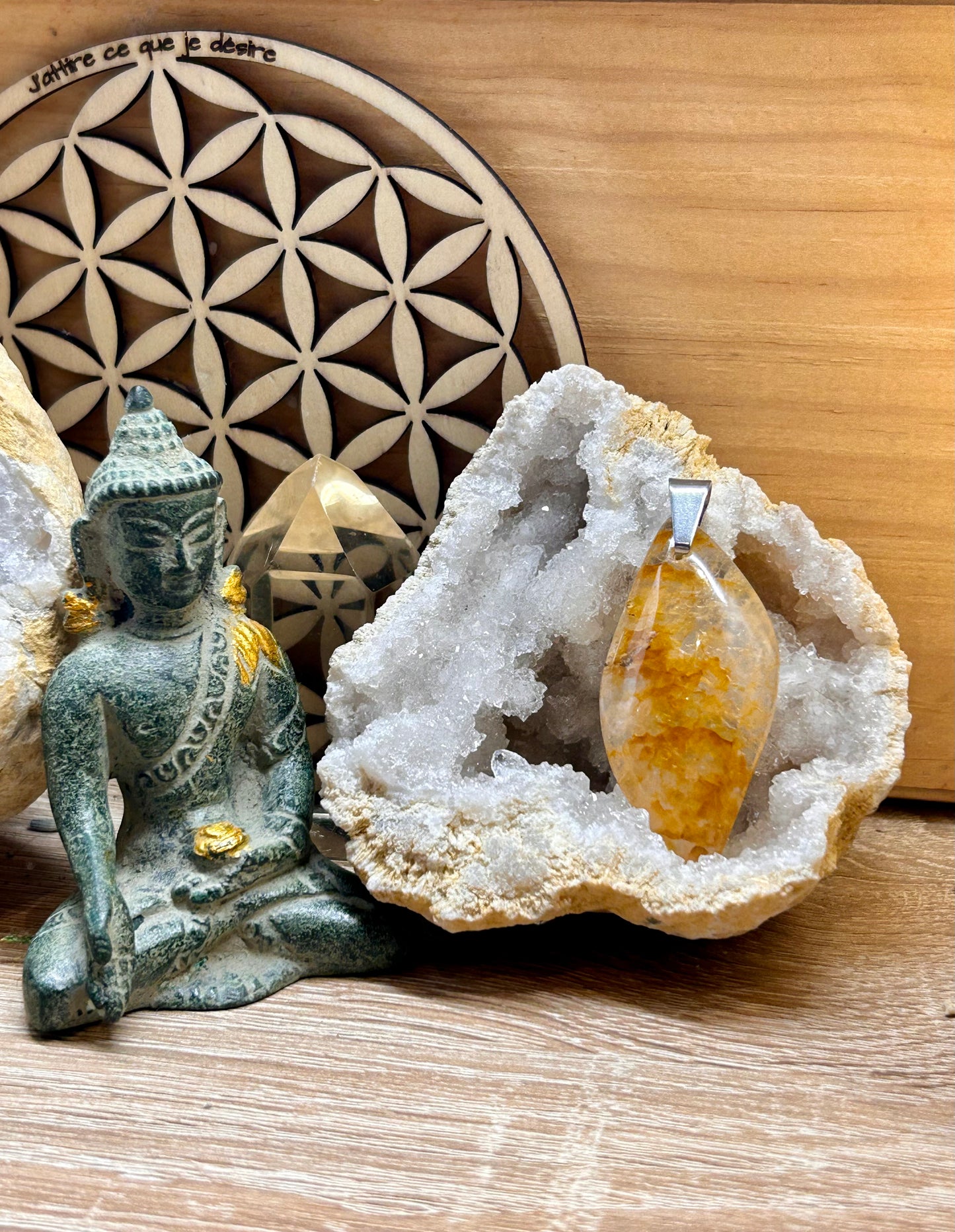 Pendentif de quartz hématoïde jaune