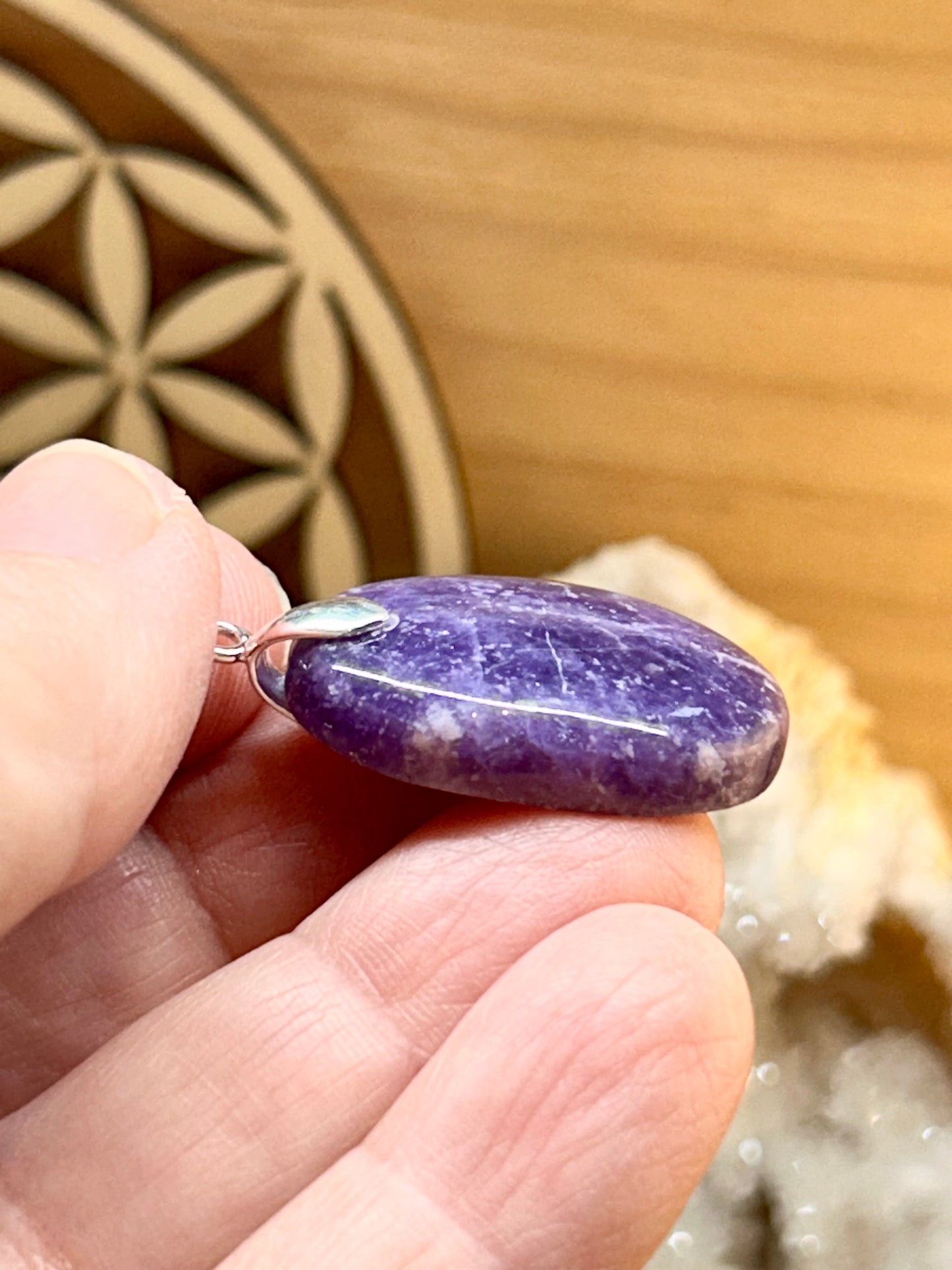 Pendentif de lépidolite