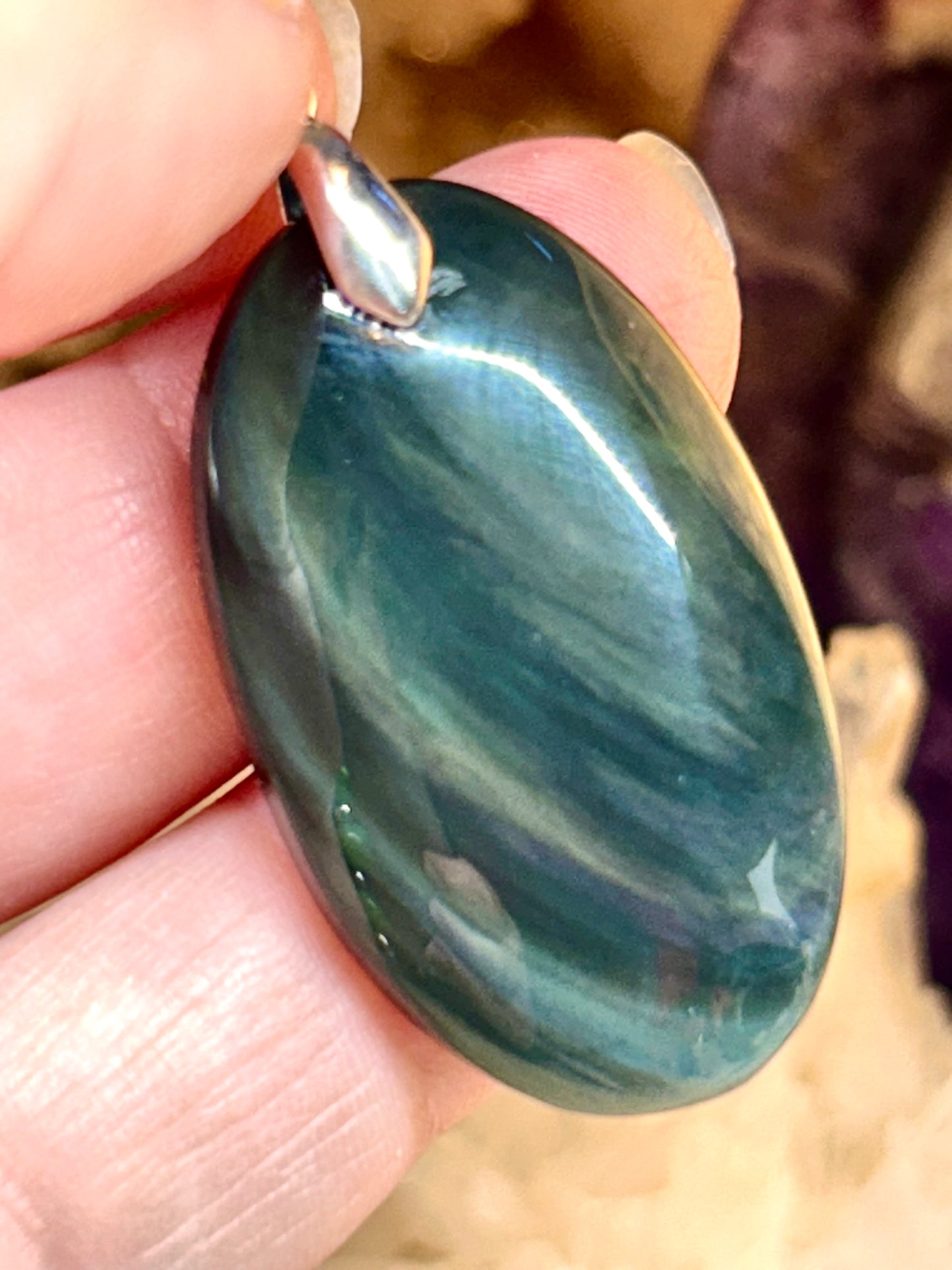 Pendentif en obsidienne mentogochol