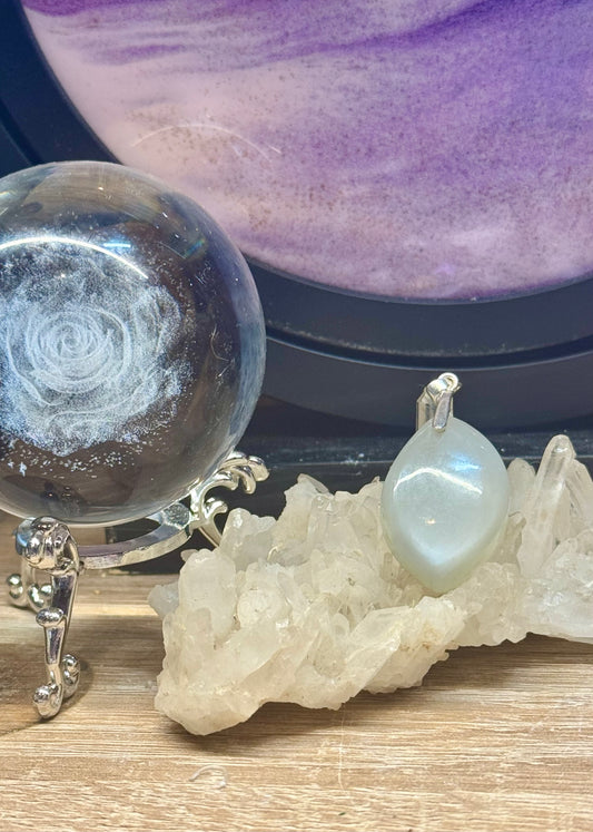 Pendentif de Pierre de lune nacrée