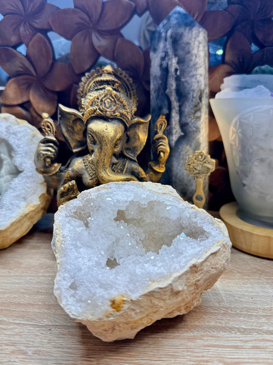 Géode de quartz blanc