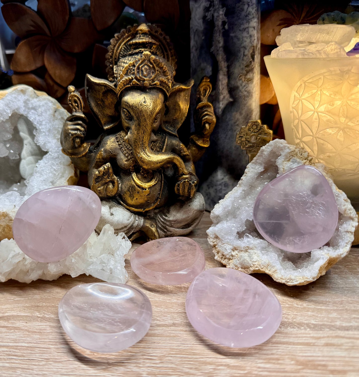 Pierre anti-stress en quartz rose