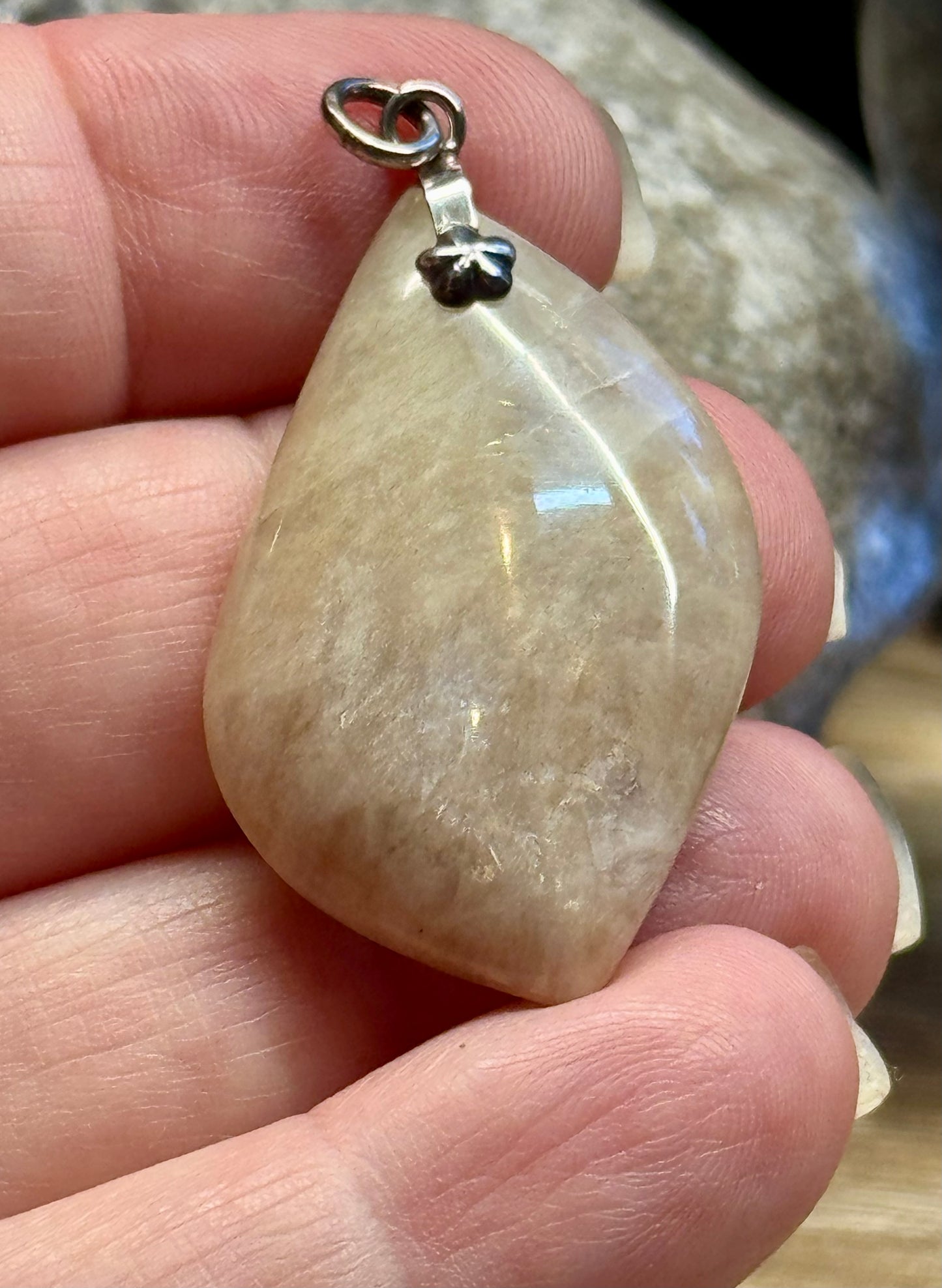 Pendentif de Pierre de lune 3