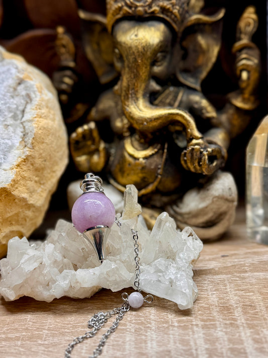 Pendule sphérique en kunzite (2)