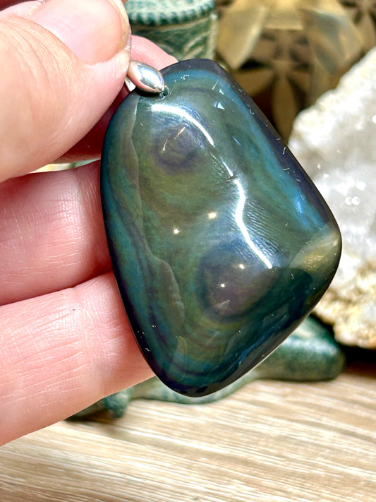 Pendentif d’obsidienne œil céleste