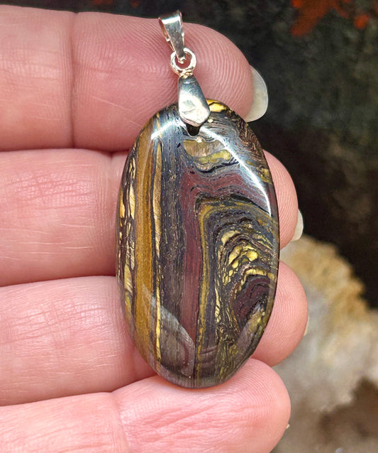 Pendentif d’œil de fer