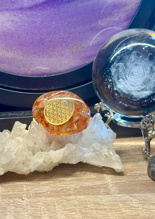 Petit Galet d’Orgonite Cornaline
