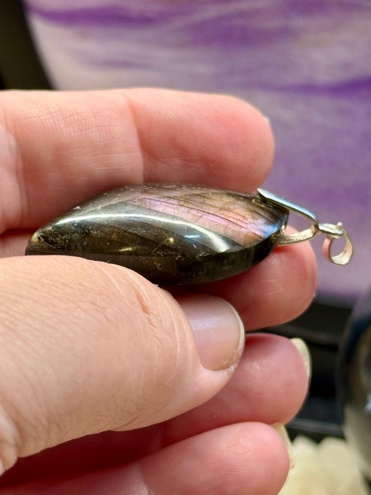Pendentif de labradorite violette