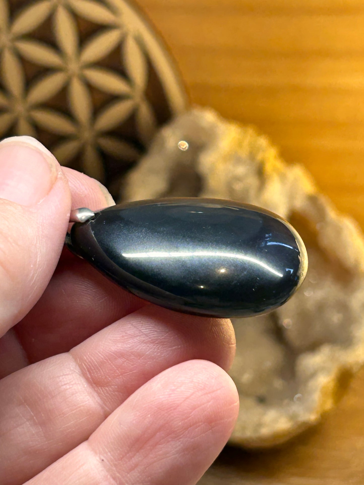 Pendentif d’obsidienne œil céleste