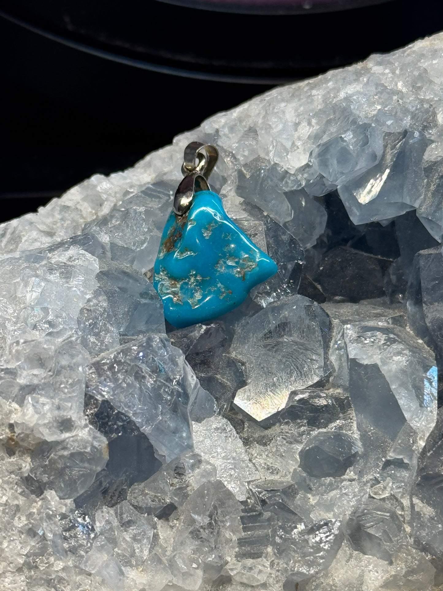 Pendentif en Turquoise stabilisée