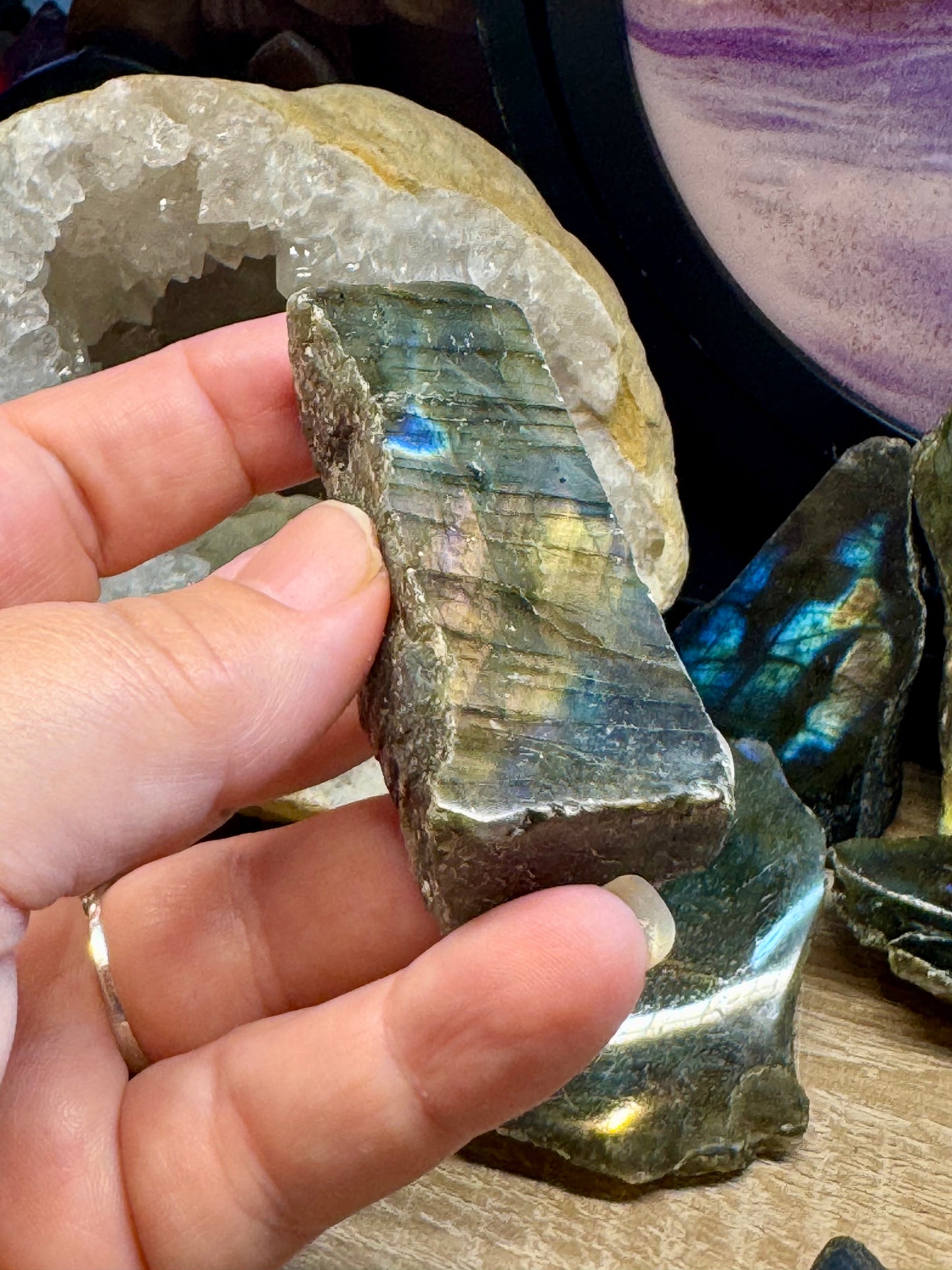 Labradorite une face polie