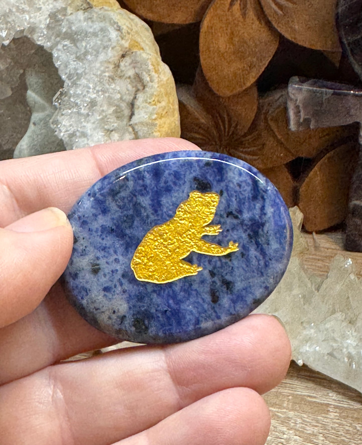 Galets gravés avec animaux