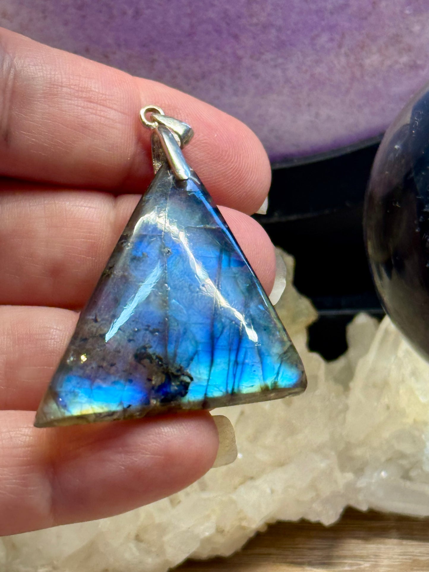 Pendentif de Labradorite triangle