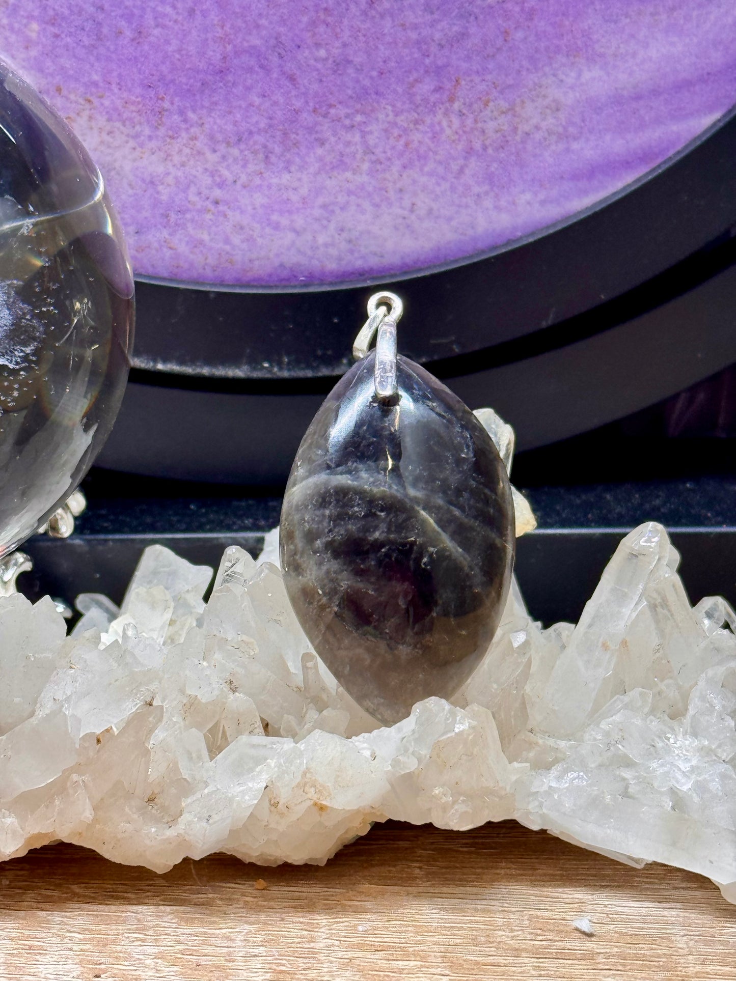 Pendentif de Pierre de lune noir