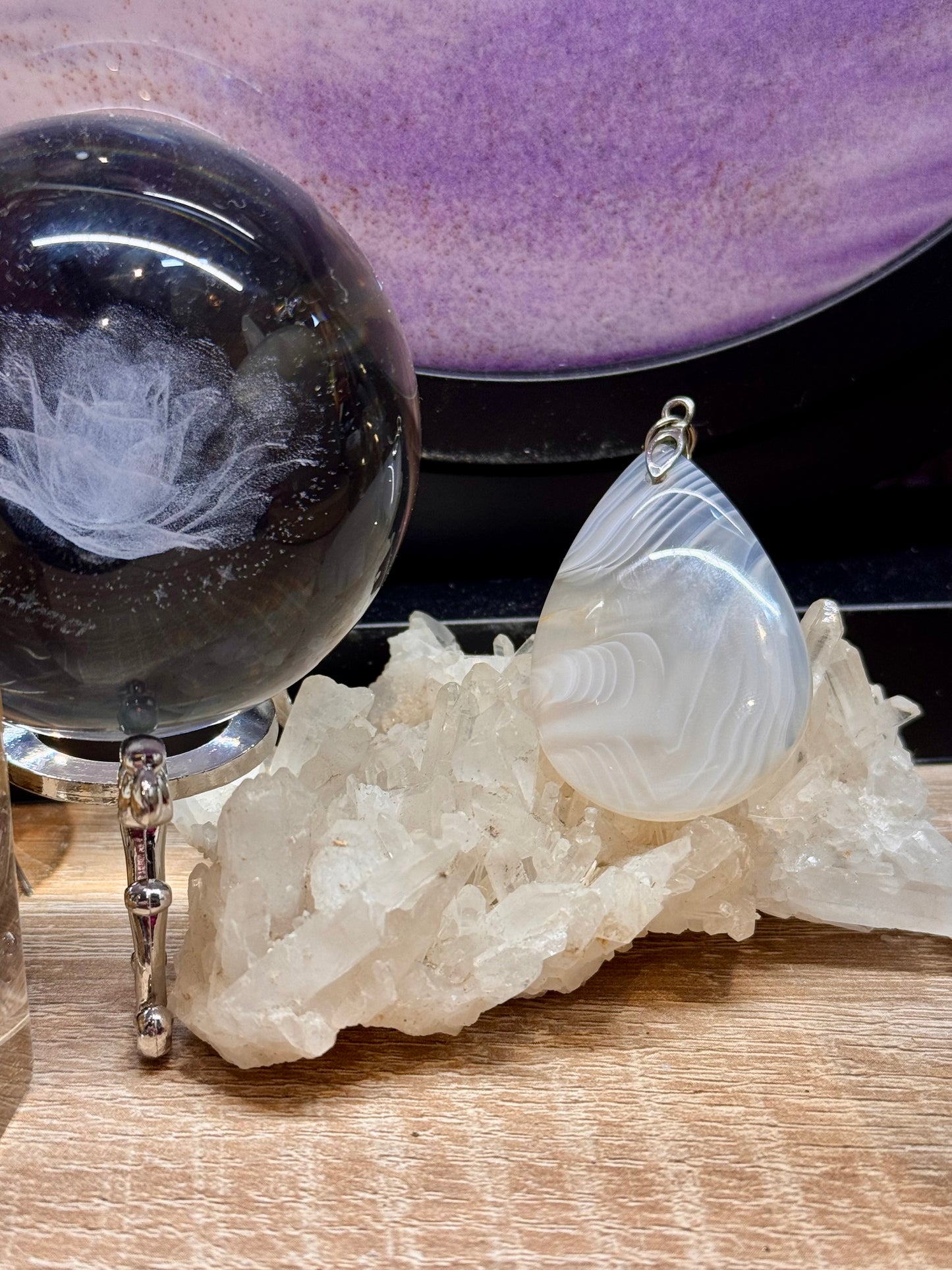 Pendentif d’agate blanche
