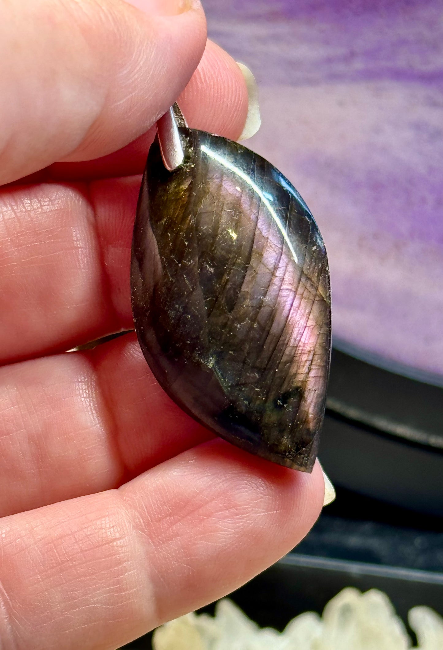 Pendentif de labradorite violette