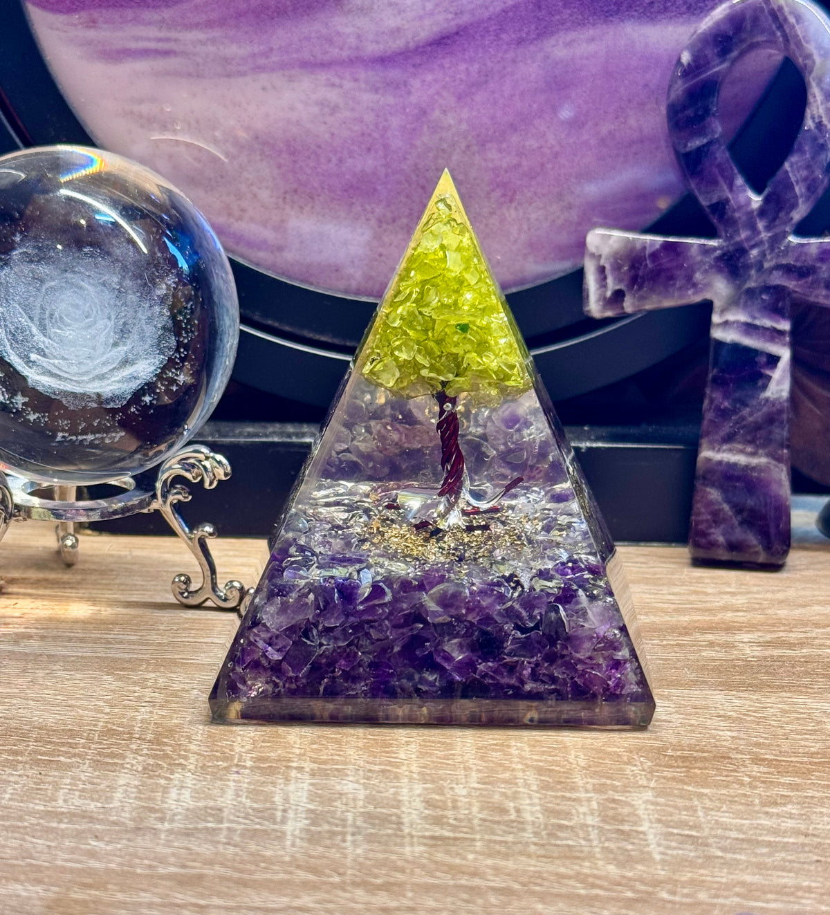Orgonite Pyramidale "Accomplissement de Carrière"