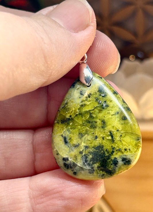 Pendentif d’atlantisite