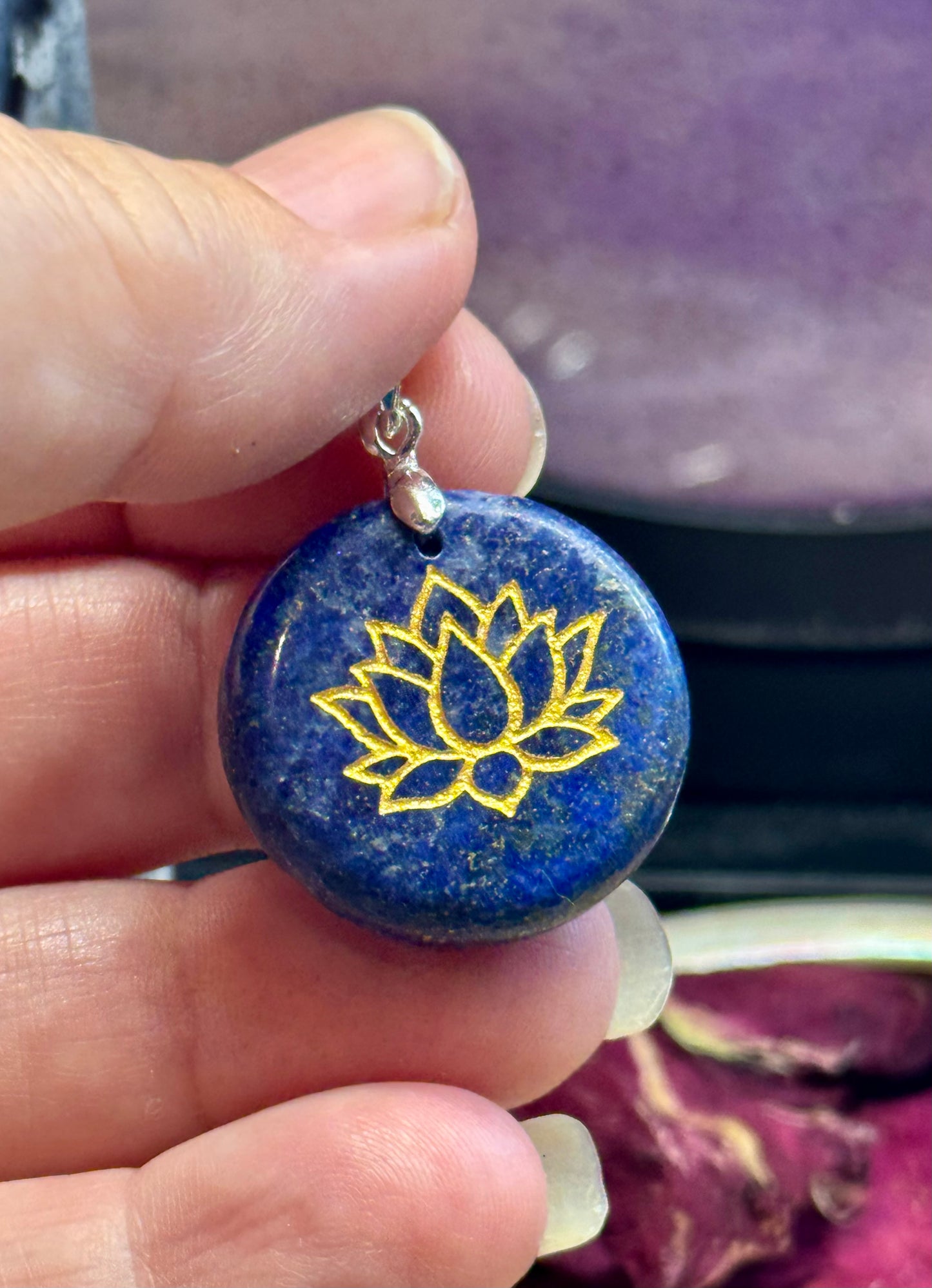 Pendentif en Lapis-lazuli - Lotus