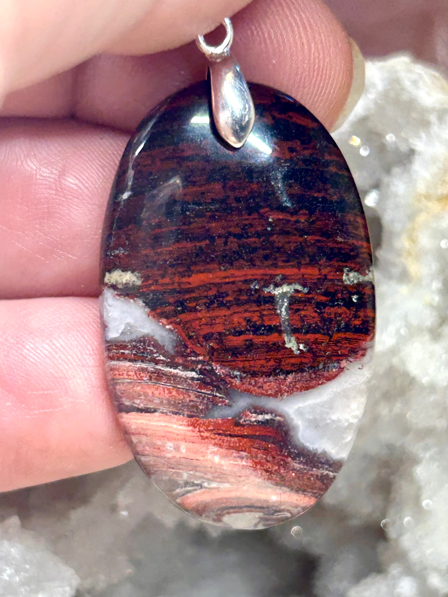 Pendentif de jaspe rouge