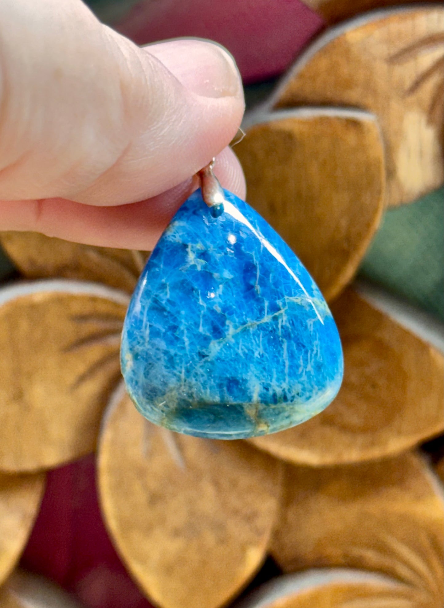Pendentif en apatite bleue
