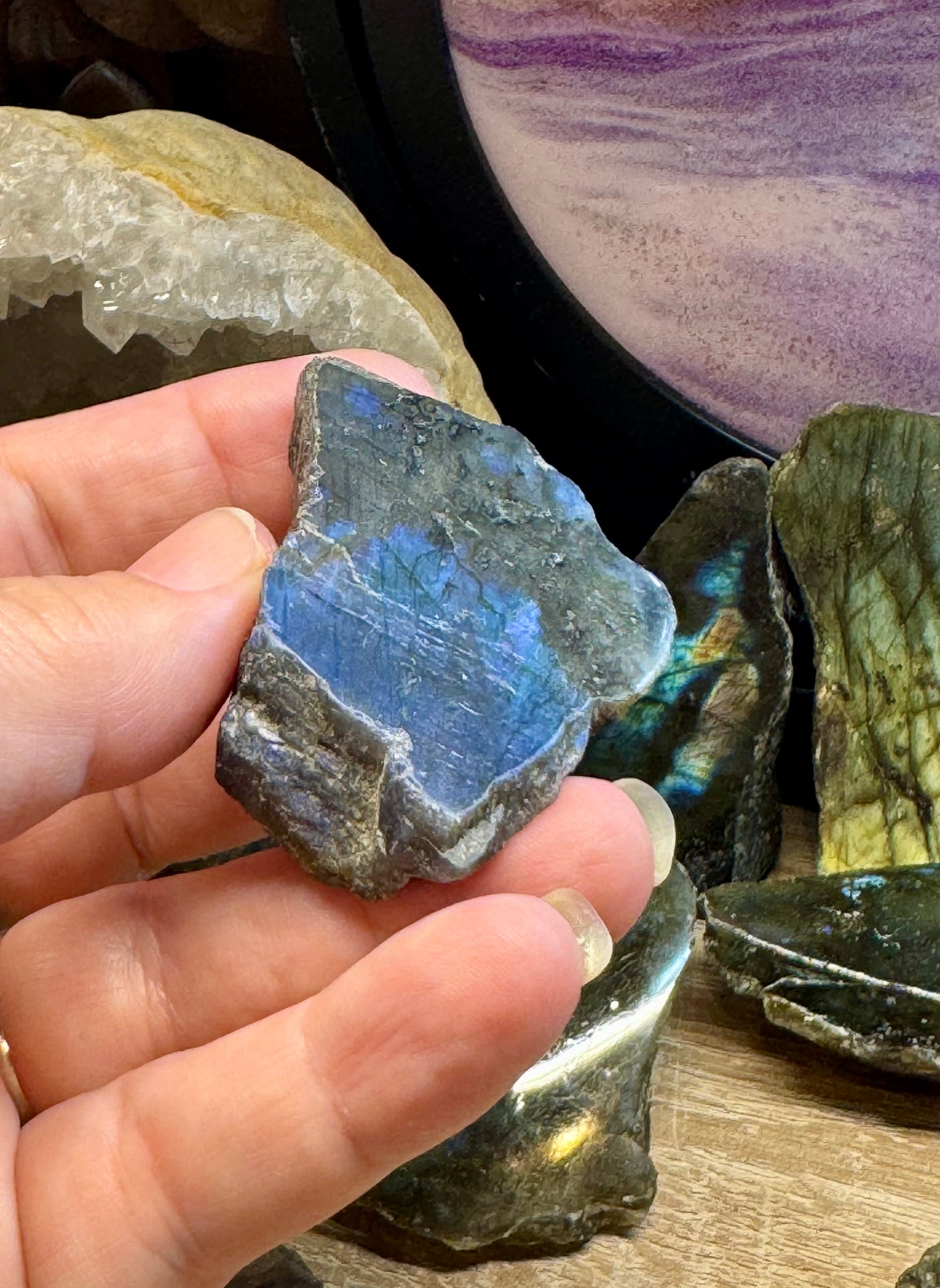 Labradorite une face polie