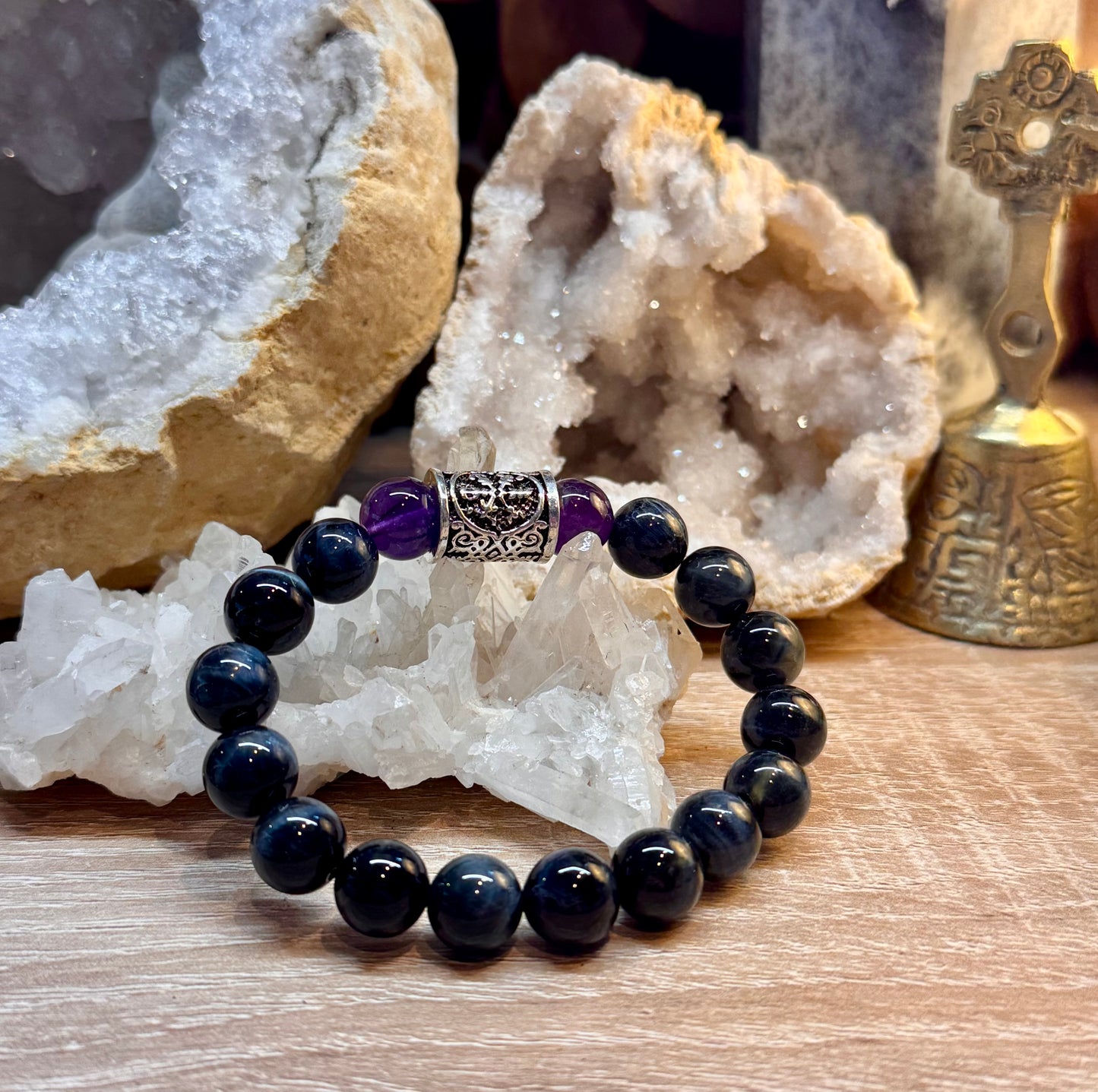 Bracelet œil de faucon et d’améthyste "Tolérance et Harmonie"