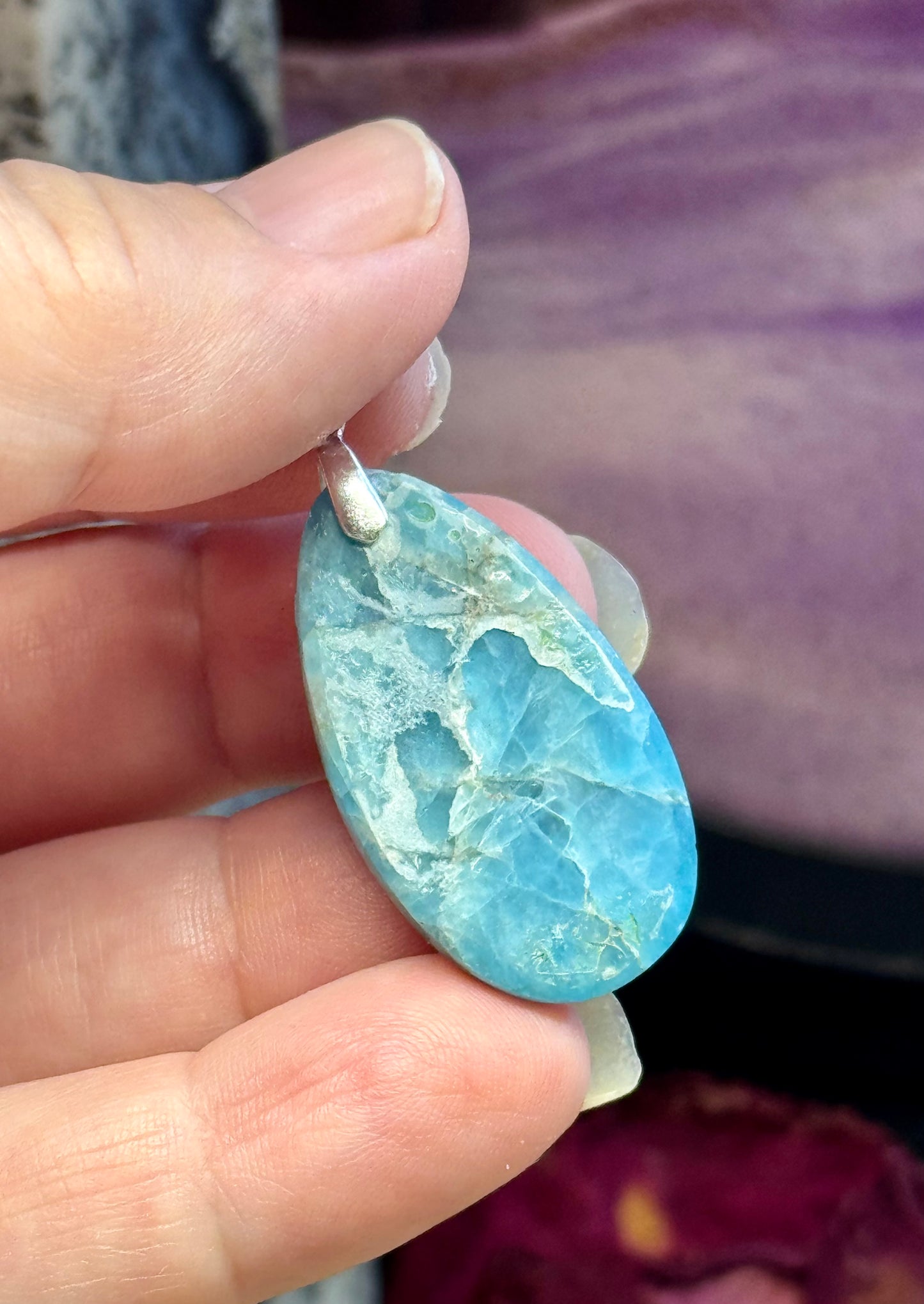 Pendentif d’Apatite bleue