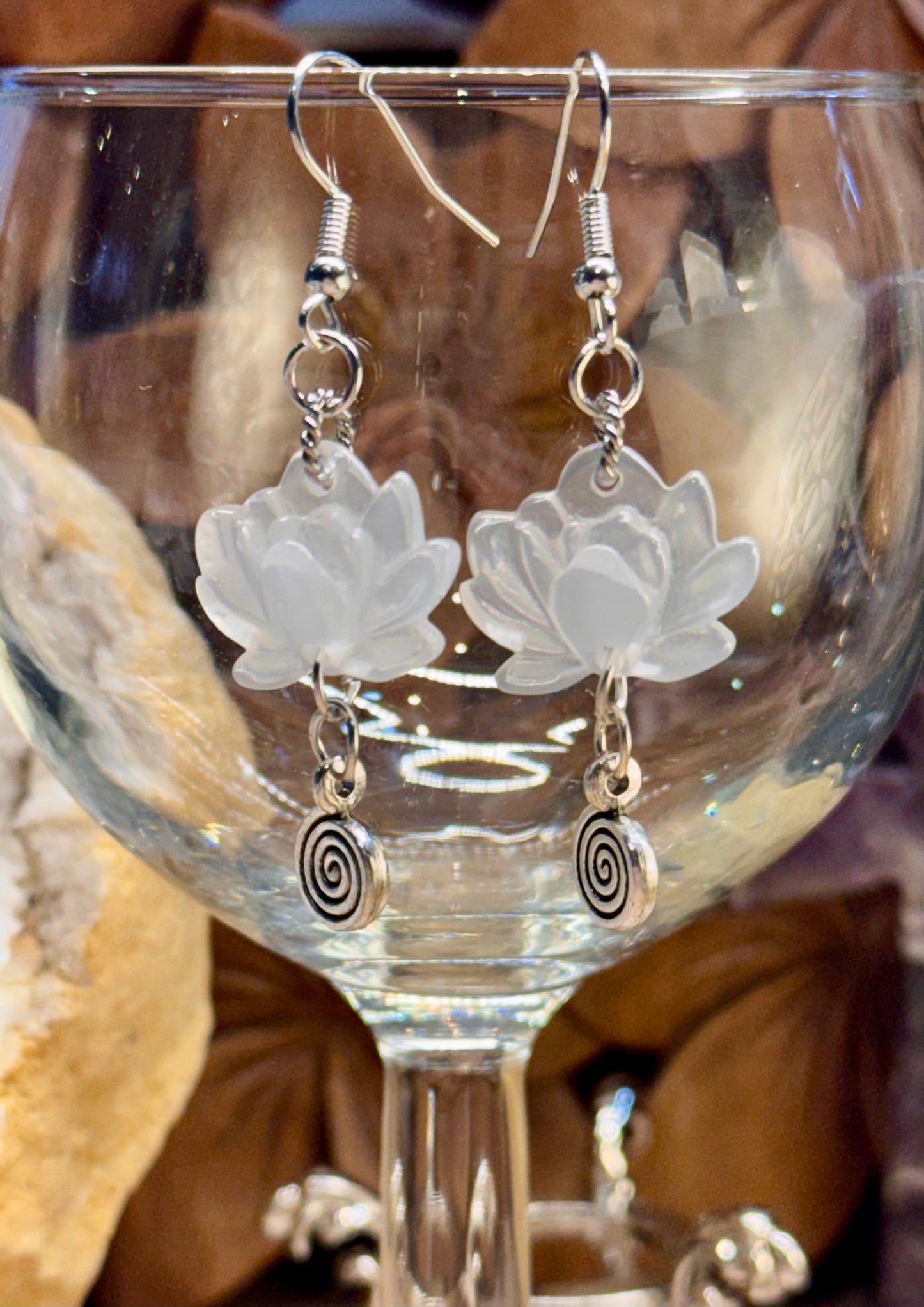 Boucles d’oreilles Lotus blanc et labyrinthe