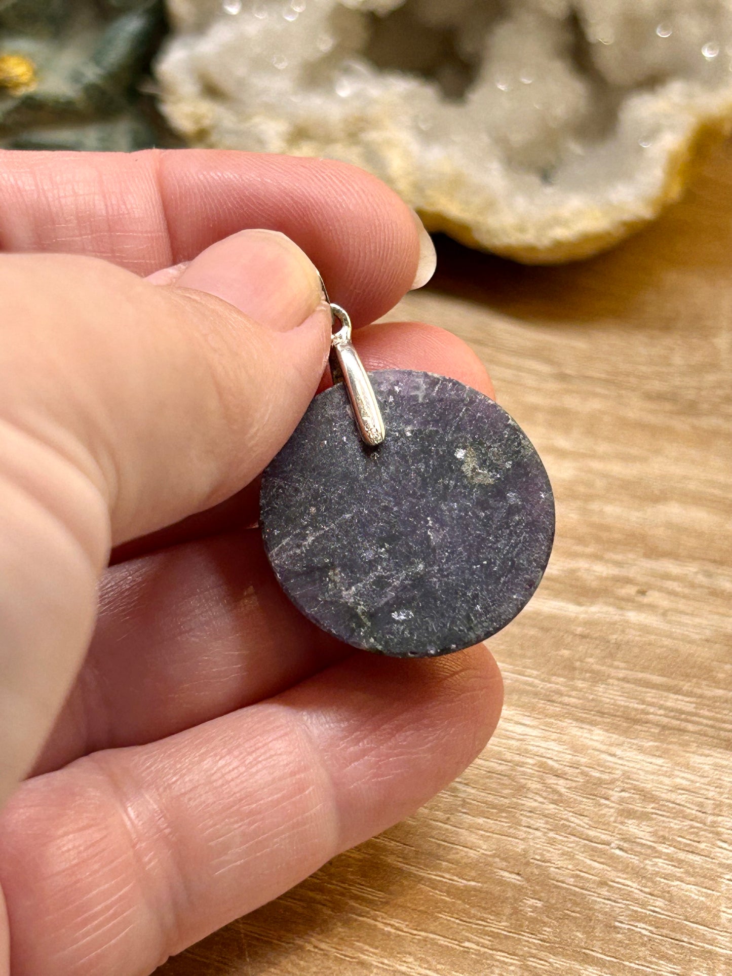 Pendentif de lépidolite