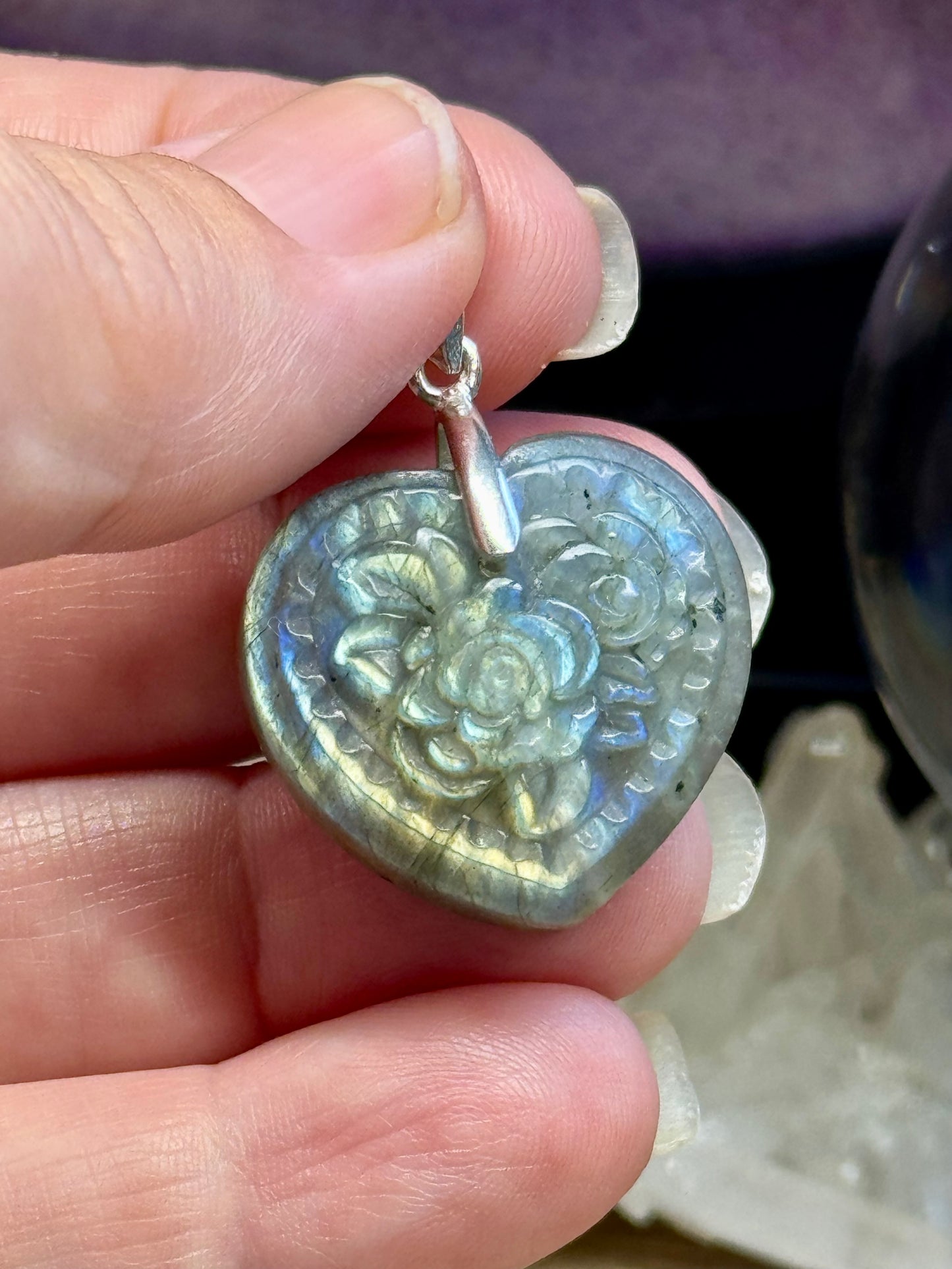 Pendentif en Labradorite Cœur Gravé