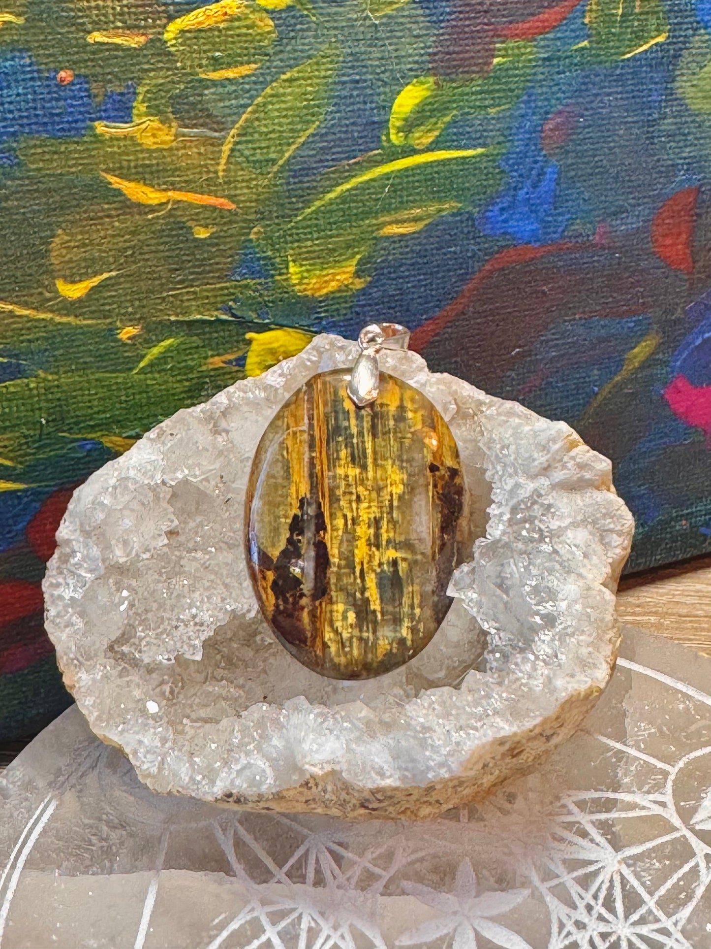 Pendentif de nellite