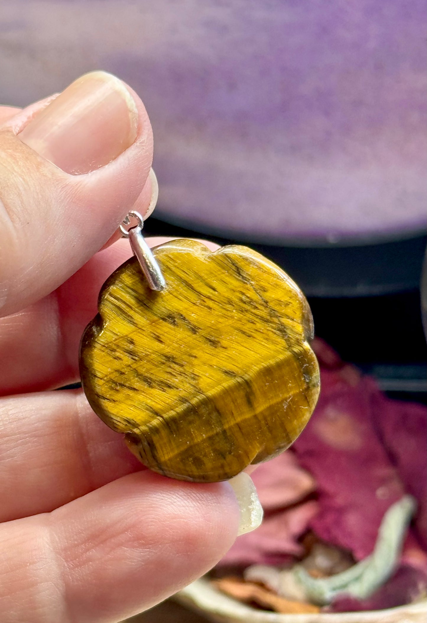 Pendentif rose en Oeil de Tigre