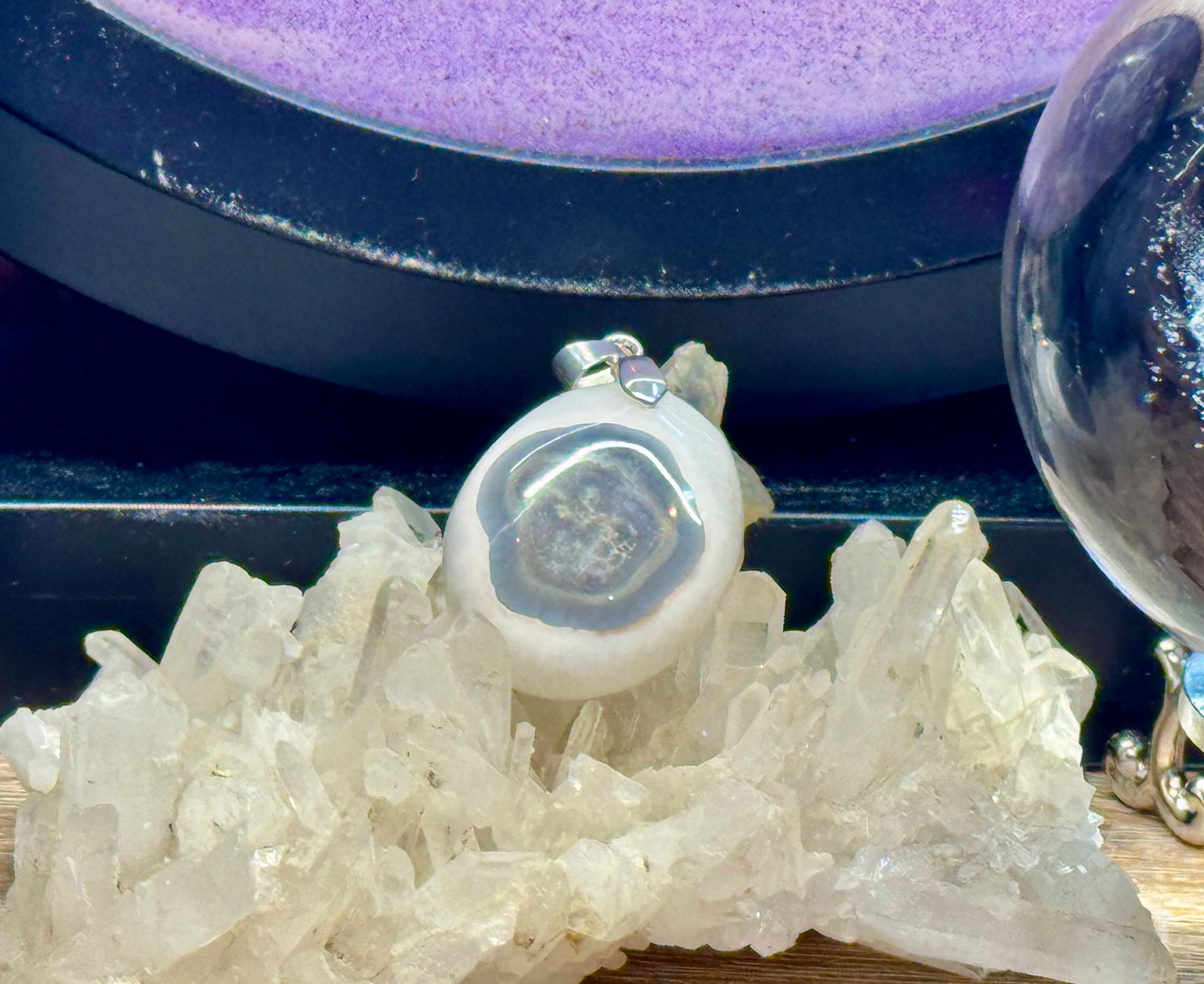 Pendentif d’agate avec Dendrites