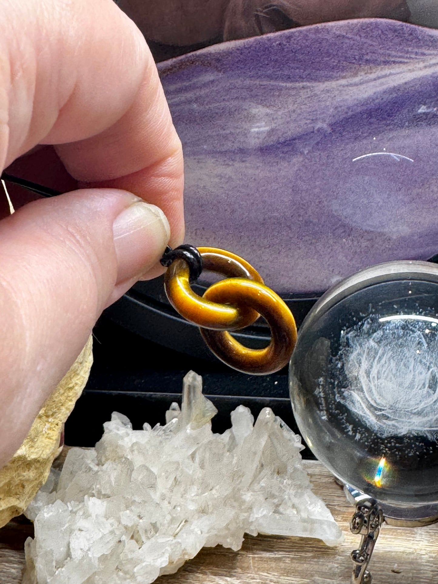 Anneaux entremêlés d’œil de tigre