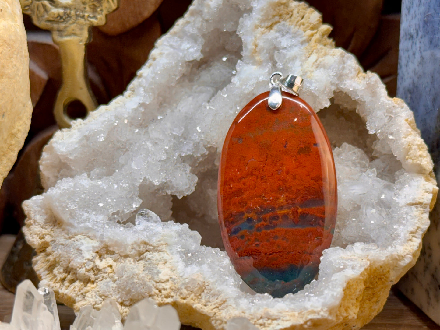 Pendentif de jaspe héliotrope